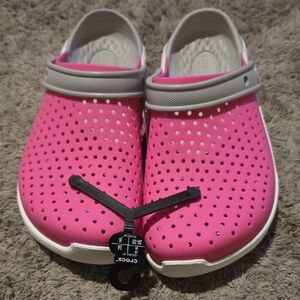CROCS Kids' Literide Clog in Pink and Gray